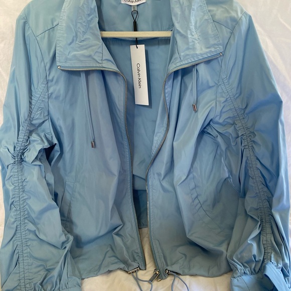 NWT Calvin Klein Women's Zip Front Ruched Anorak
Jacket - Picture 4 of 5